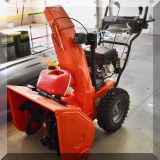 L06. Ariens Deluxe 24 snow blower. 